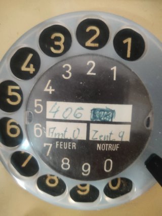 Teléfono antiguo vintage dial giratorio