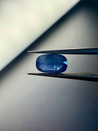 Zafiro Natural 1.33 ct Azul Profundo Certificado