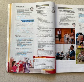 Libro y cuaderno de ejercicios Inglés 1 Bach