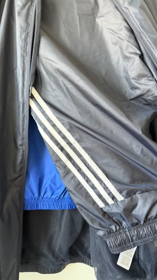 Chaqueta Adidas Nylon Negra y Azul