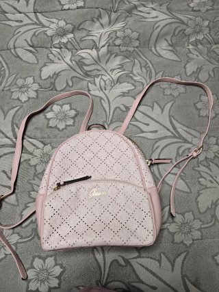 Mochila Guess Rosa Perforada