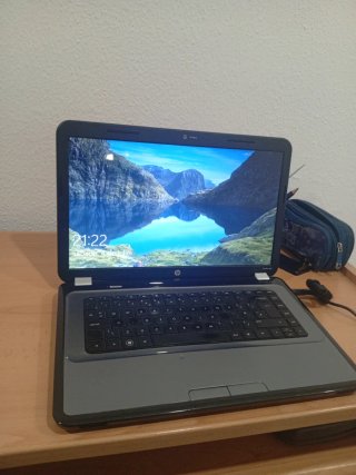 Ordenador HP Gris Plata Windows 10