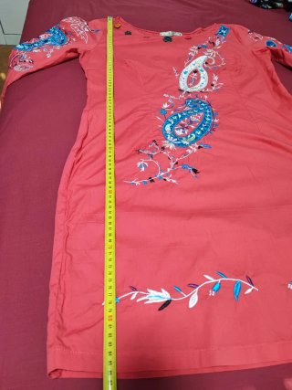 Vestido de verano bordado