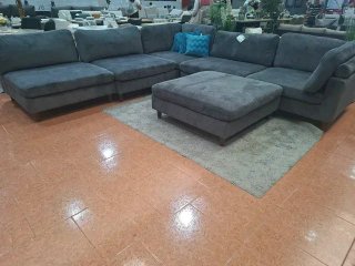 Sofá Rinconera Gris con Puff