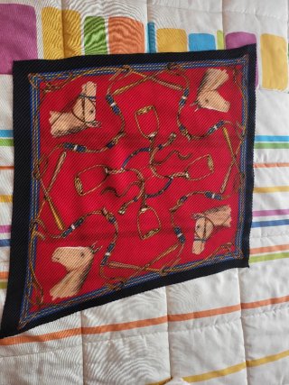 Pañuelo Seda Diseño Caballos