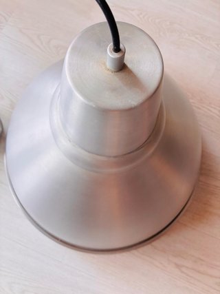 Lámpara de techo grande de metal