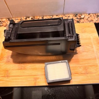 Deposit aspirador robot roomba amb filtre  HEPA