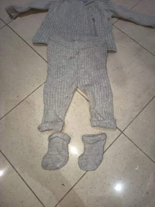 Conjunto bebé tejido gris