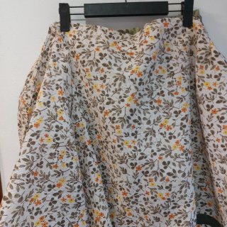 Traje de casera verde estampado floral