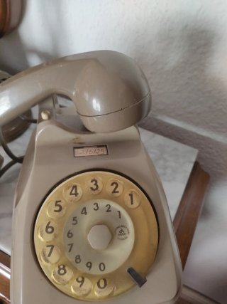 Teléfono antiguo Siemens gris