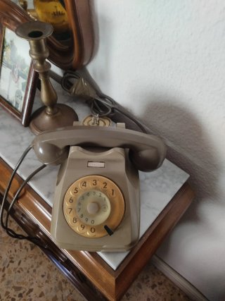 Teléfono antiguo Siemens gris
