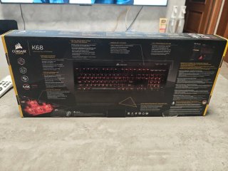 Teclado Mecánico Corsair K68