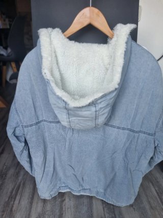Sudadera vaquera con capucha