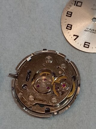 Calibres de reloj automáticos para piezas