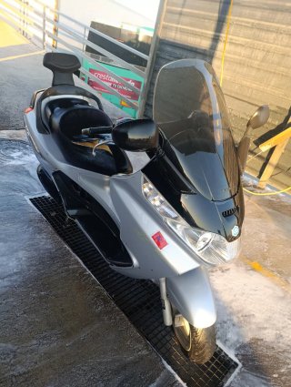 Piaggio X8 Maxi Scooter