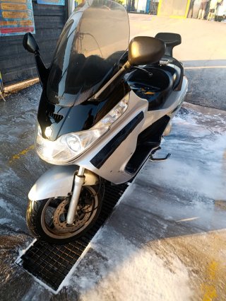 Piaggio X8 Maxi Scooter