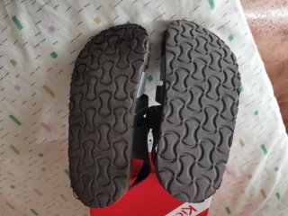 Sandalias piel niño talla 29 Kickers