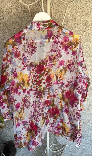 Blusa floral ERFO talla 46
