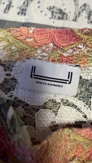 Blusa Adolfo Dominguez calada floral