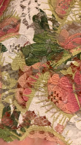 Blusa Adolfo Dominguez calada floral