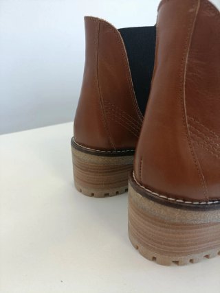 Botines Chelsea de Piel Botticelli - Color Cuero