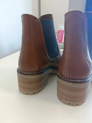 Botines Chelsea de Piel Botticelli - Color Cuero