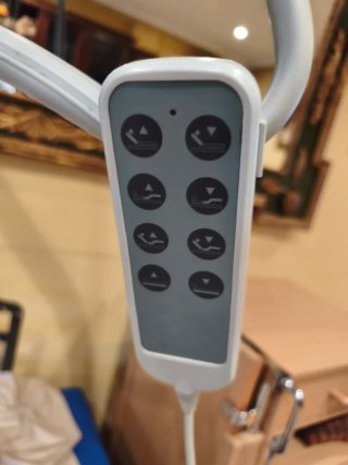Cama articulada con colchón antiescaras