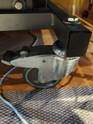 Cama articulada con colchón antiescaras
