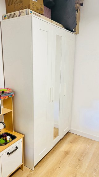 Armario BRIMNES de Ikea, 3 y espejo