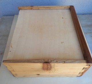 CAJÓN ANTIGUO MÁQUINA COSER SINGER.