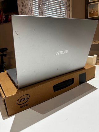 ASUS VivoBook X415JA Intel Core i3 Plata