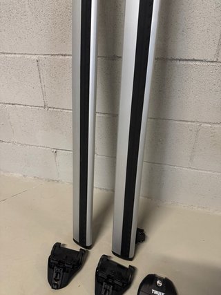 Thule WingBar Evo 135 + pies Audi Q3 llave