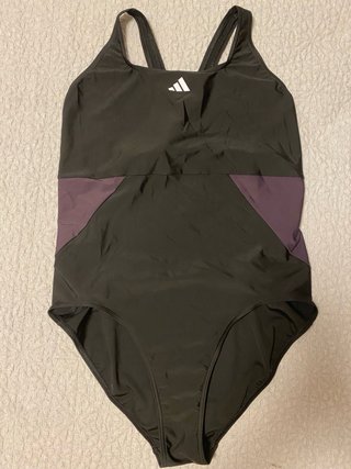 Bañador Adidas mujer negro y morado