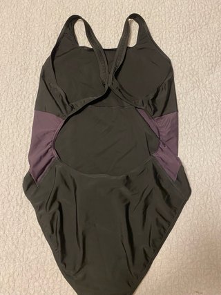 Bañador Adidas mujer negro y morado