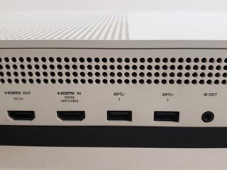 Xbox One S Blanca