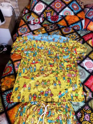 t.XL,Conjunto Dónde está Wally? A ESTRENAR