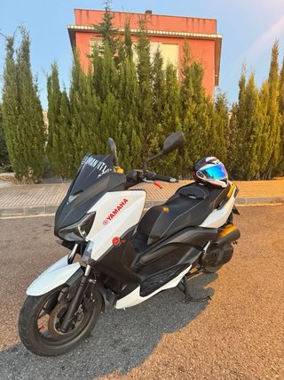 Yamaha XMAX 2017 ABS