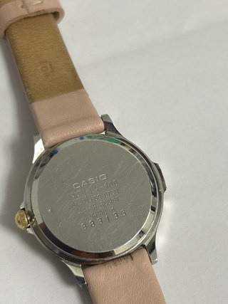 Reloj Casio Dorado y Rosa