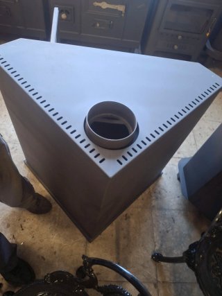 Estufa de leña rinconera negra