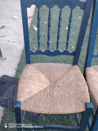 Sillas vintage de madera y tela
