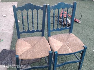 Sillas vintage de madera y tela