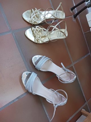 Sandalias de fiesta doradas y plateadas. Talla 37.