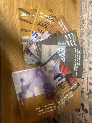 Libros 1 de farmacia y parafarmacia (grado medio)