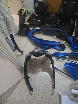 Despiece Kymco Agility 125 Azul/Negro
