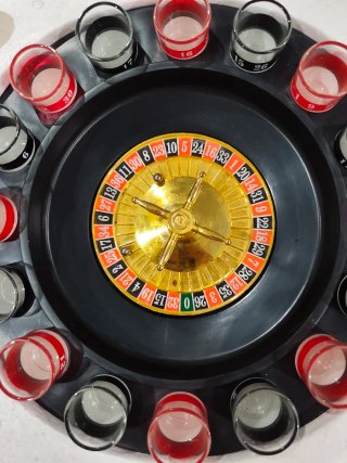 Juego Ruleta Chupitos con Vasos