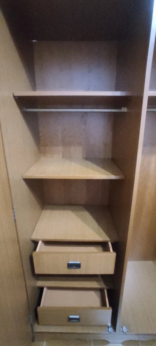 urge vender Armario de madera 2 puertas