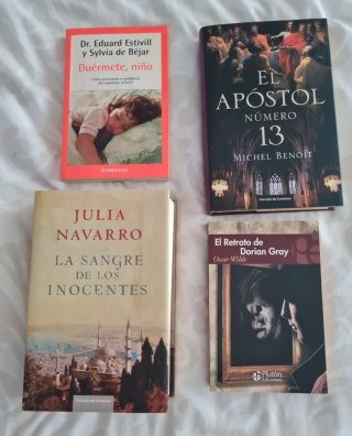 Lote de 4 libros: Julia Navarro, Oscar Wilde, Mich