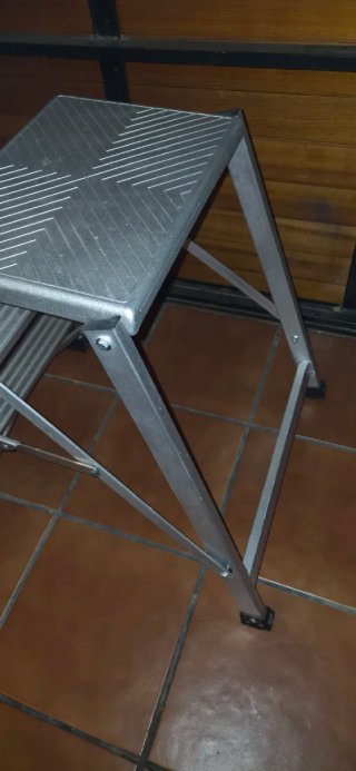 Escalera aluminio 3 peldaños