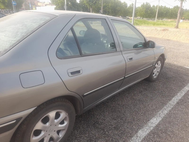 Peugeot 406 2003 - foto 1