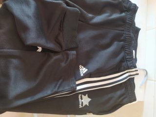 Pantalones de chándal Luanvi negros y adidas